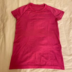 Lululemon Sonic Pink Swiftly Tech Short Sleeve Size 10